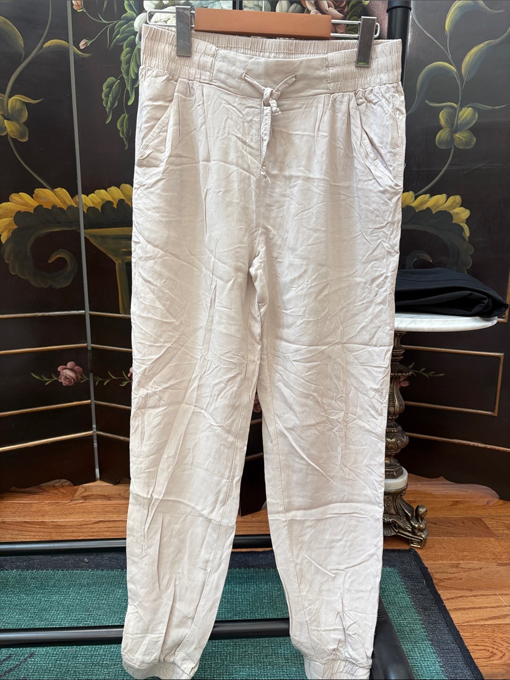H&M Women's Light Beige Drawstring Track Joggers